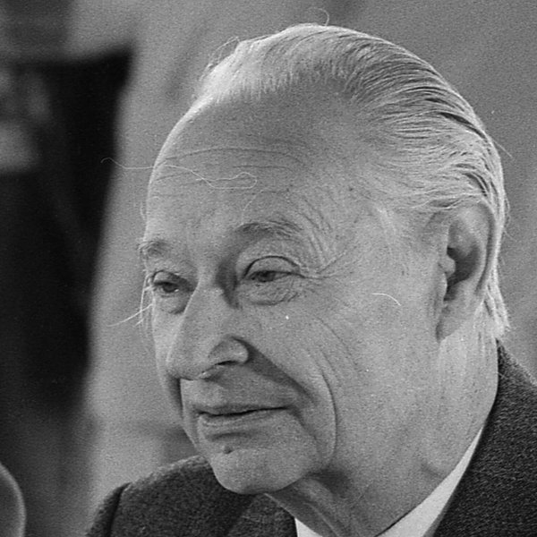 Alexander Dubček, předseda Federálního shromáždění, v červenci 1990