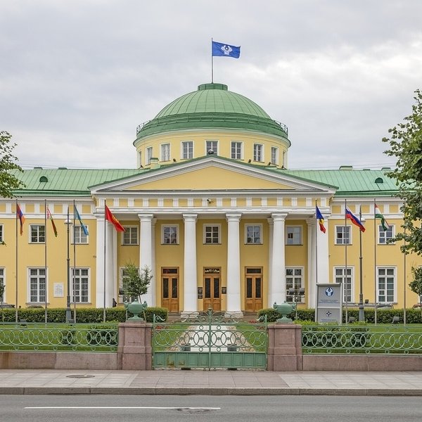 Tauridský palác v Petrohradu, kde v lednu 1918 zasedalo Ústavodárné shromáždění