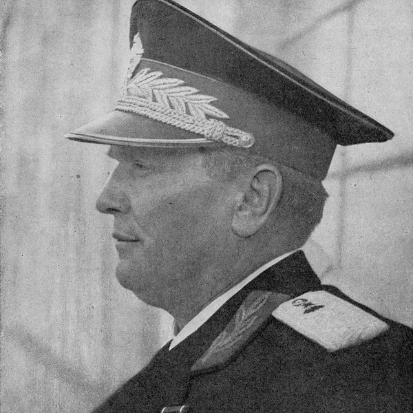 Maršál Josip Broz Tito, předseda jugoslávské vlády, na portrétu z roku 1948